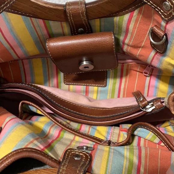 Fossil Rattan Purse - Picture 4 of 7